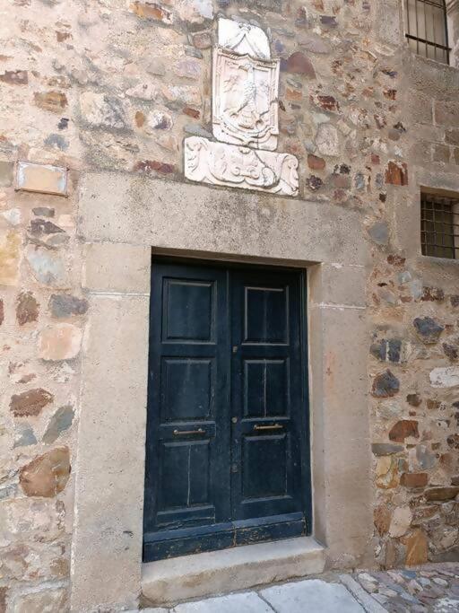 Casa Aguila Casco Antiguo Patio Privado Apartment Cáceres Exterior photo